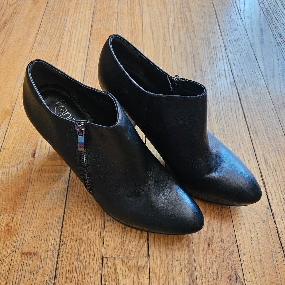 💕 Franco Sarto💕 Black Leather 4" heeled Booties